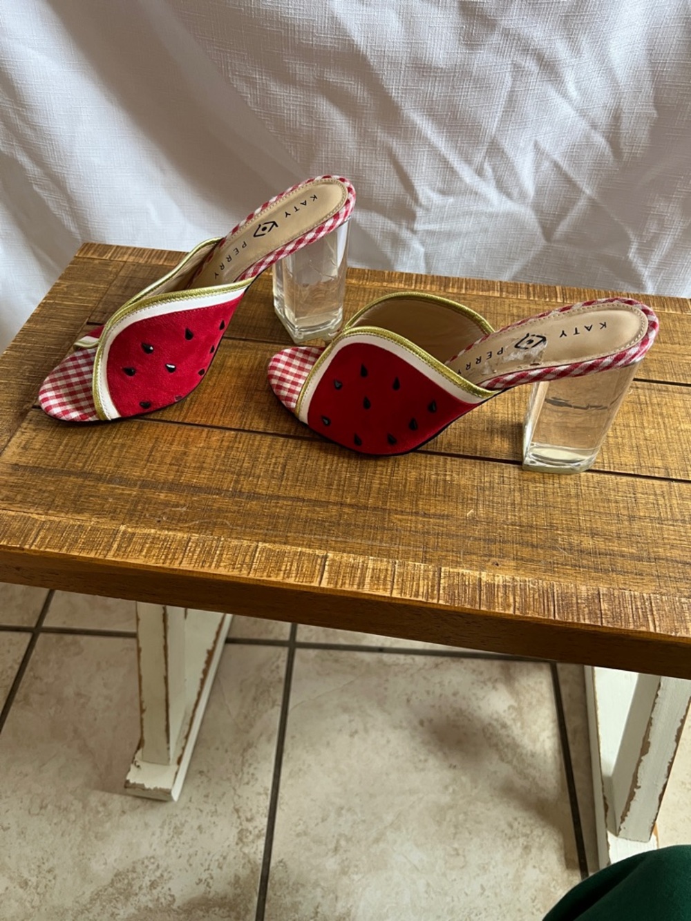 Katy Perry Collections Red & Green Watermelon-Accent Mules - Picture 4 of 7